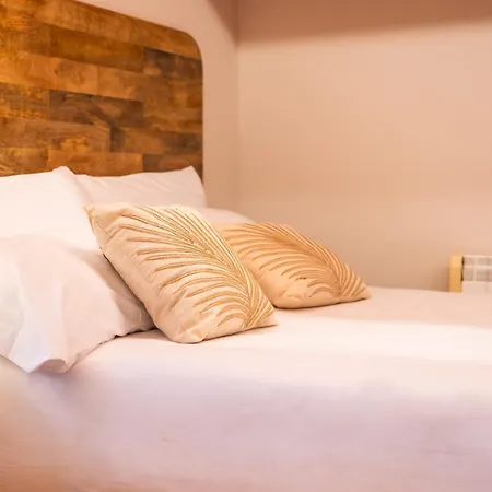 Apartman Edificio Aire Morito Rozando Agujas De La Catedral De